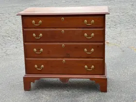 1760-1780 Eldred Wheeler 4 Drawer Cherry Chest Of Drawers On Bracket Base In The