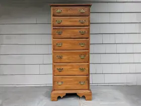 18-5024 Ethan Allen Circa 1776 Lingerie Chest 7 Drawers With Lock #18-5024 218 Finish