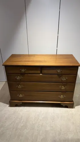 20-0985 Ethan Allen 18-5102 5-drawer Medium Wood Chest Brass Handles
