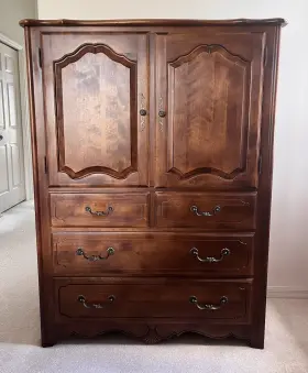26-5305 Ethan Allen Country French Gentlemen S Chest Tall Dresser #236 Fruitwood