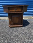Ethan Allen Royal Charter Oak 240 Rent End Table. Fixed Price $695.00.