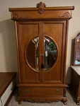 Lexington Furniture Victorian Sampler Collection Armoire With Mirror Doors. Fixed Price $795.00.